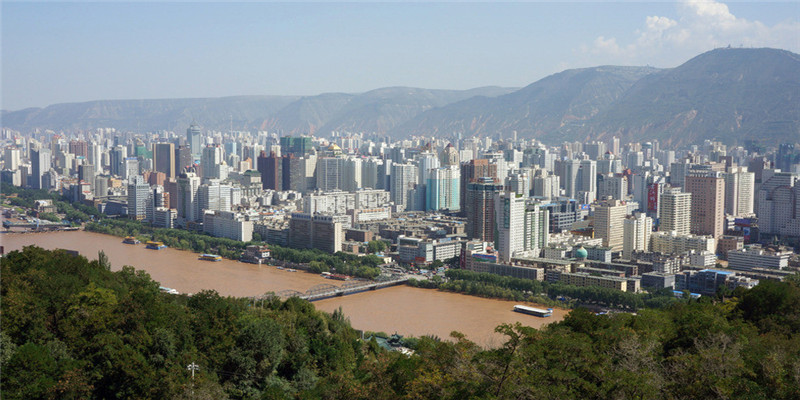 918博天堂集团荣膺甘肃民企“五十强”榜首